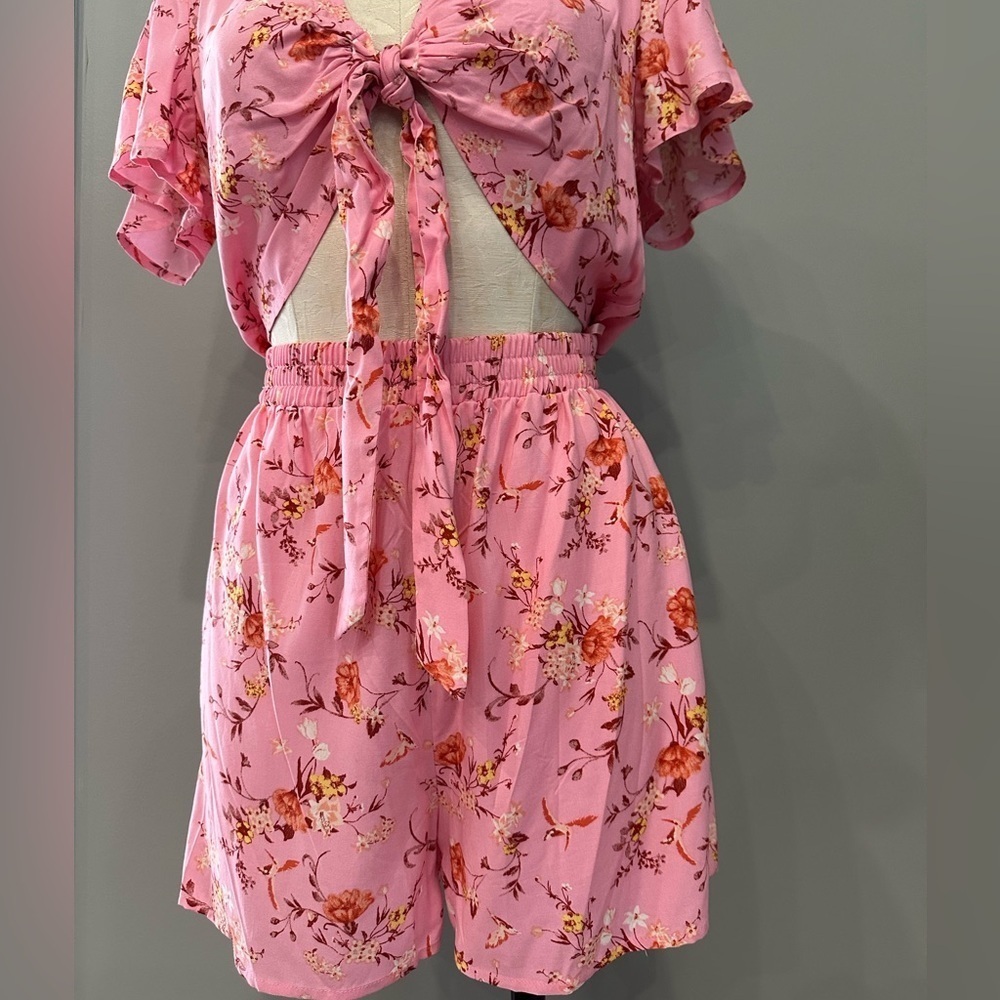 BeBop Womens Floral Cut-Out Casual Romper - Picture 4 of 7